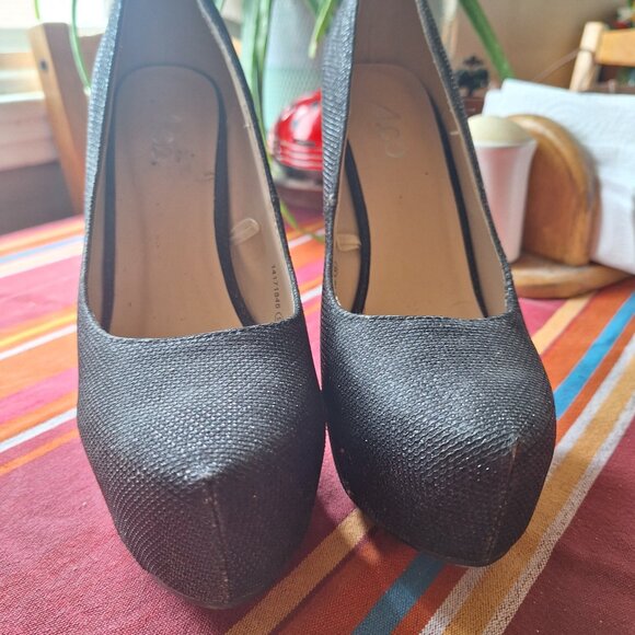 Platform pumps - Picture 7 of 10